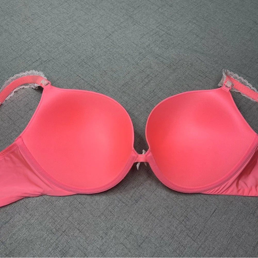 Victoria Secret’s Pink Push Up Bra Lace Trim 38D New - Picture 6 of 7